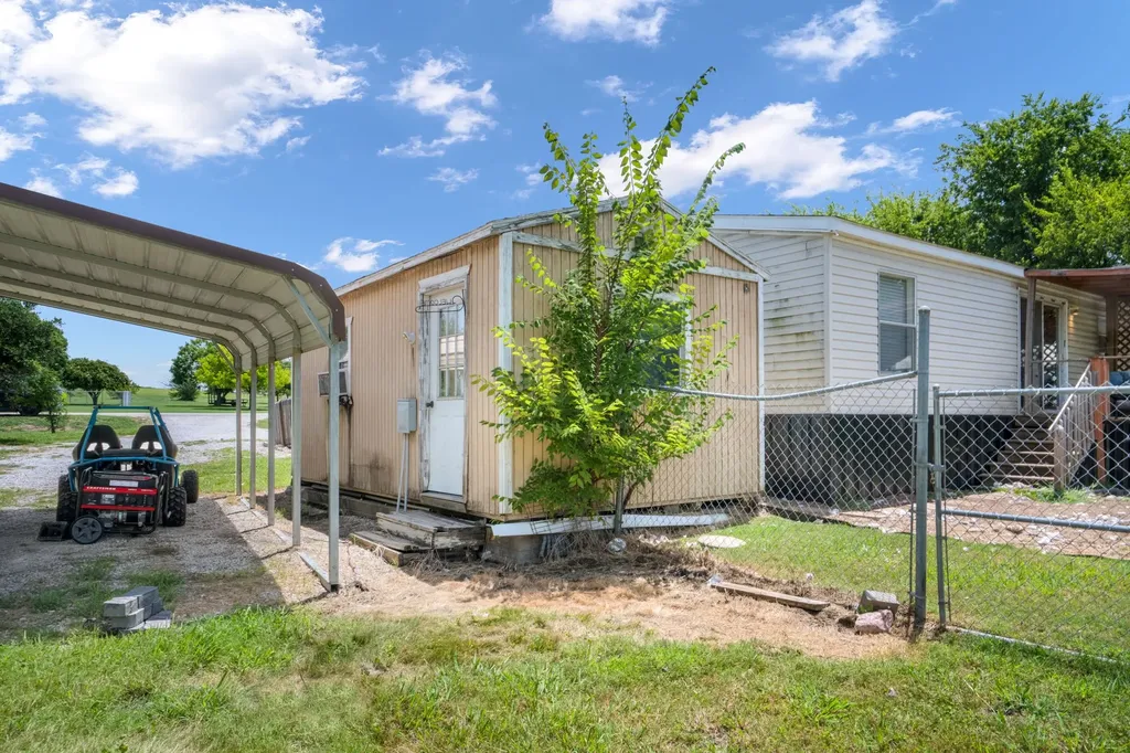 1215 Alliance Boulevard Rhome TX 76078