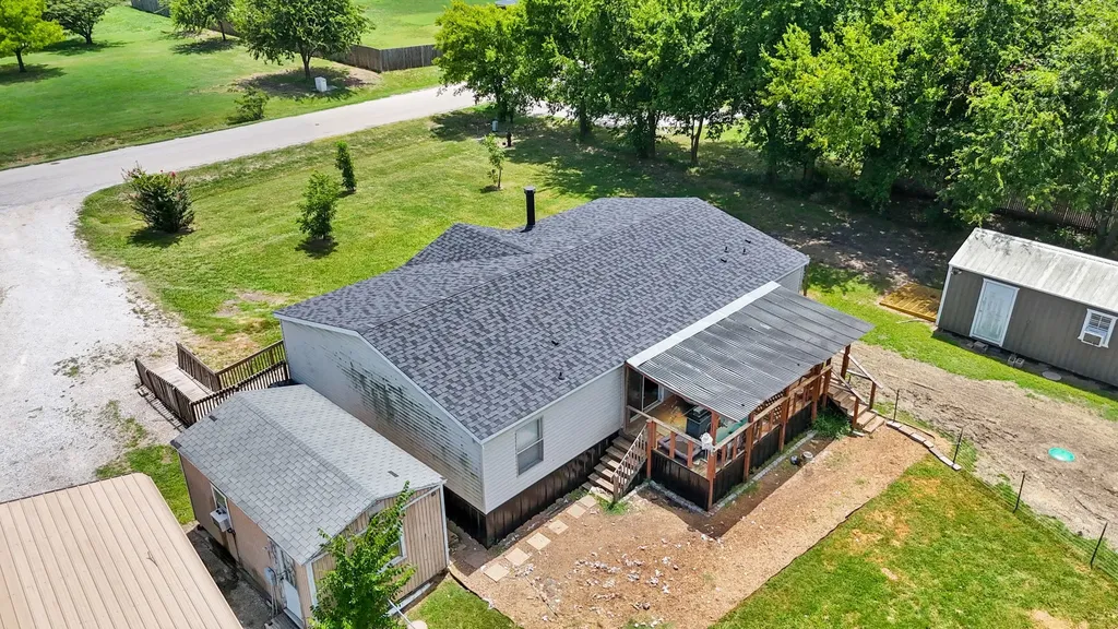 1215 Alliance Boulevard Rhome TX 76078