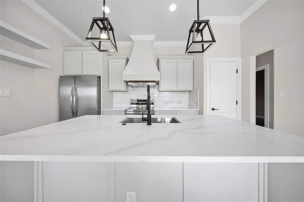 1818 E Tucker Street Fort Worth TX 76104