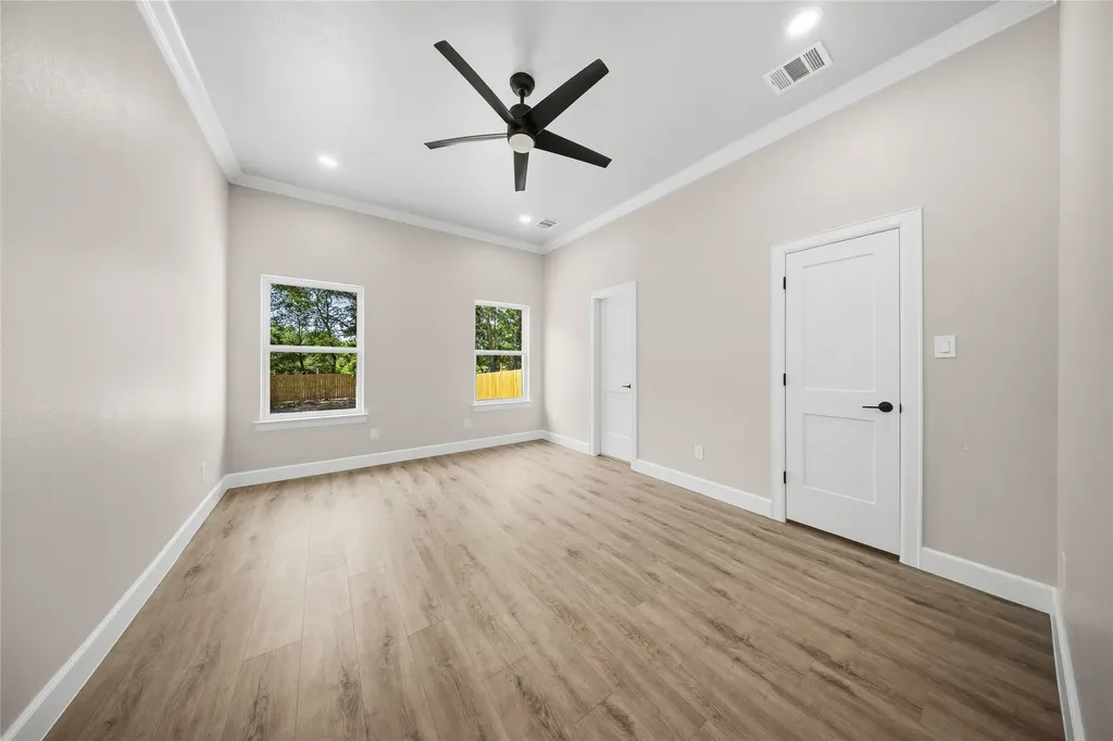 1818 E Tucker Street Fort Worth TX 76104