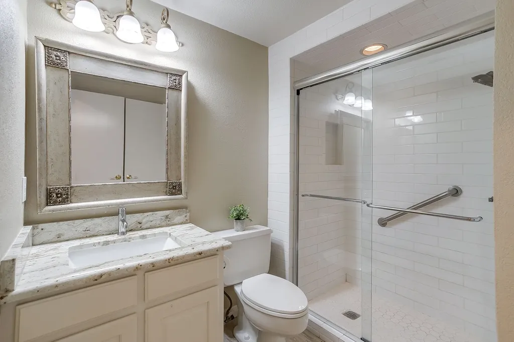 4414 Glenwood Court Fort Worth TX 76109