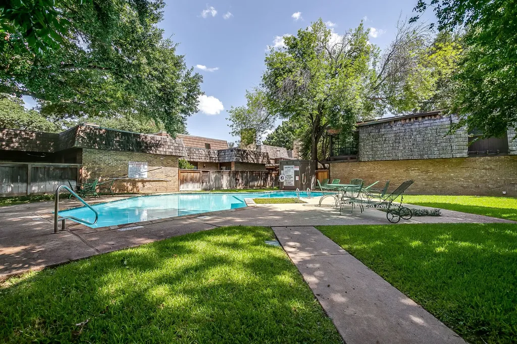 4414 Glenwood Court Fort Worth TX 76109