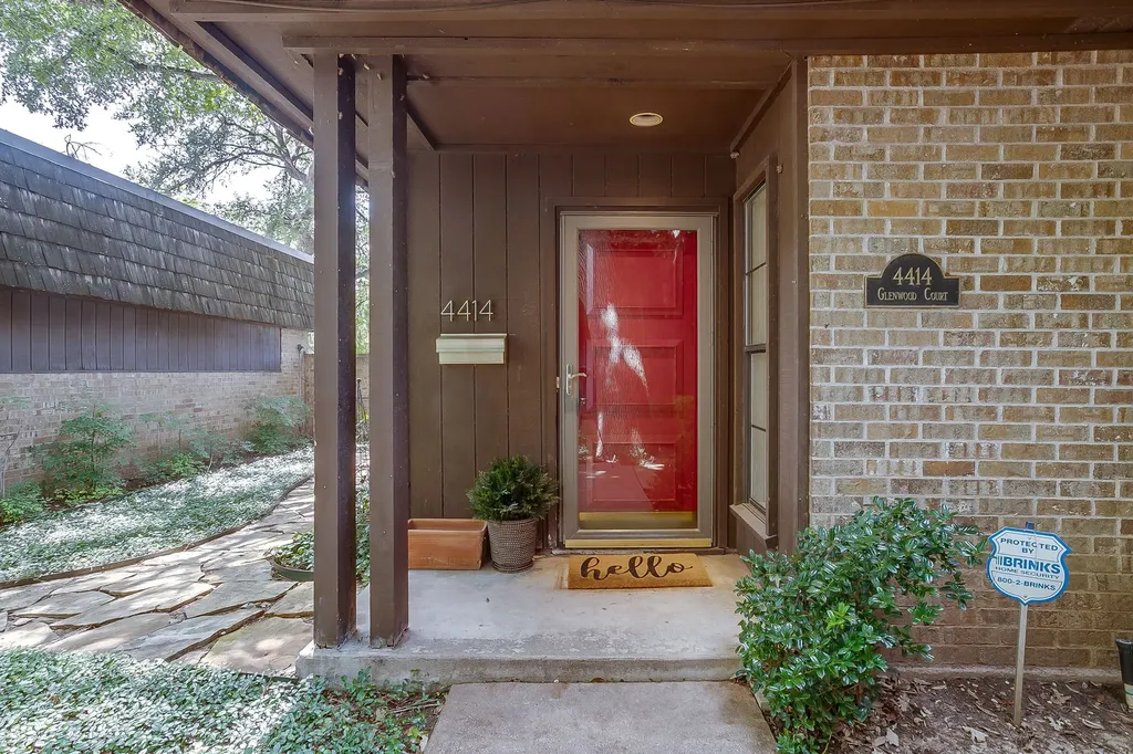 4414 Glenwood Court Fort Worth TX 76109