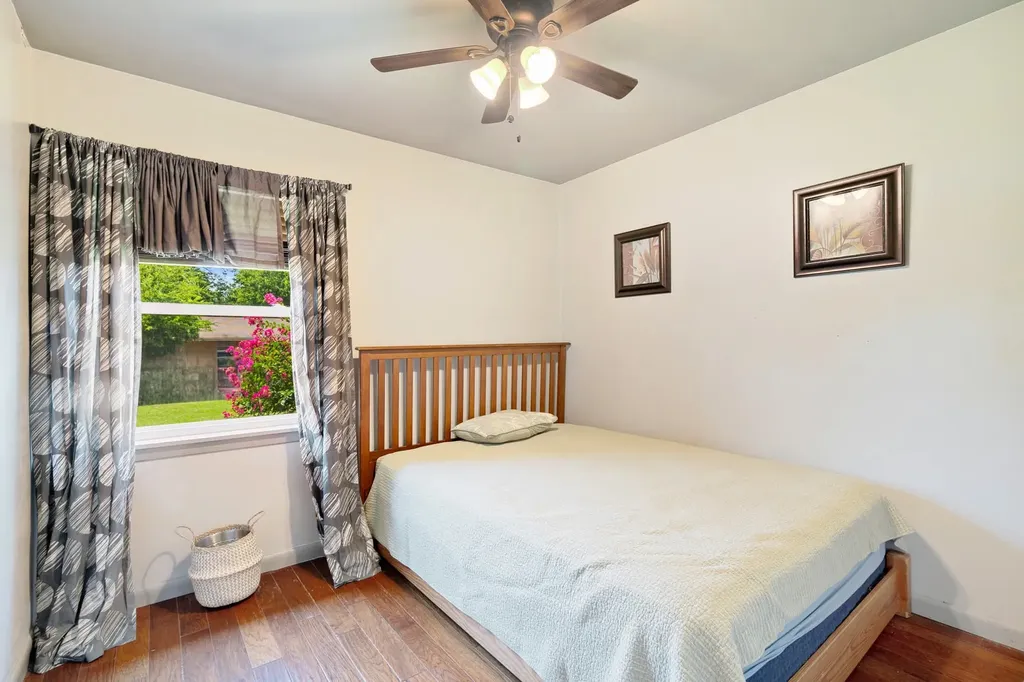 2255 Bella Vista Drive Paris TX 75460