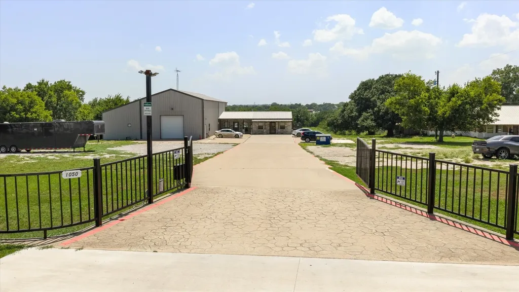 1050 S Graham Street Stephenville TX 76401