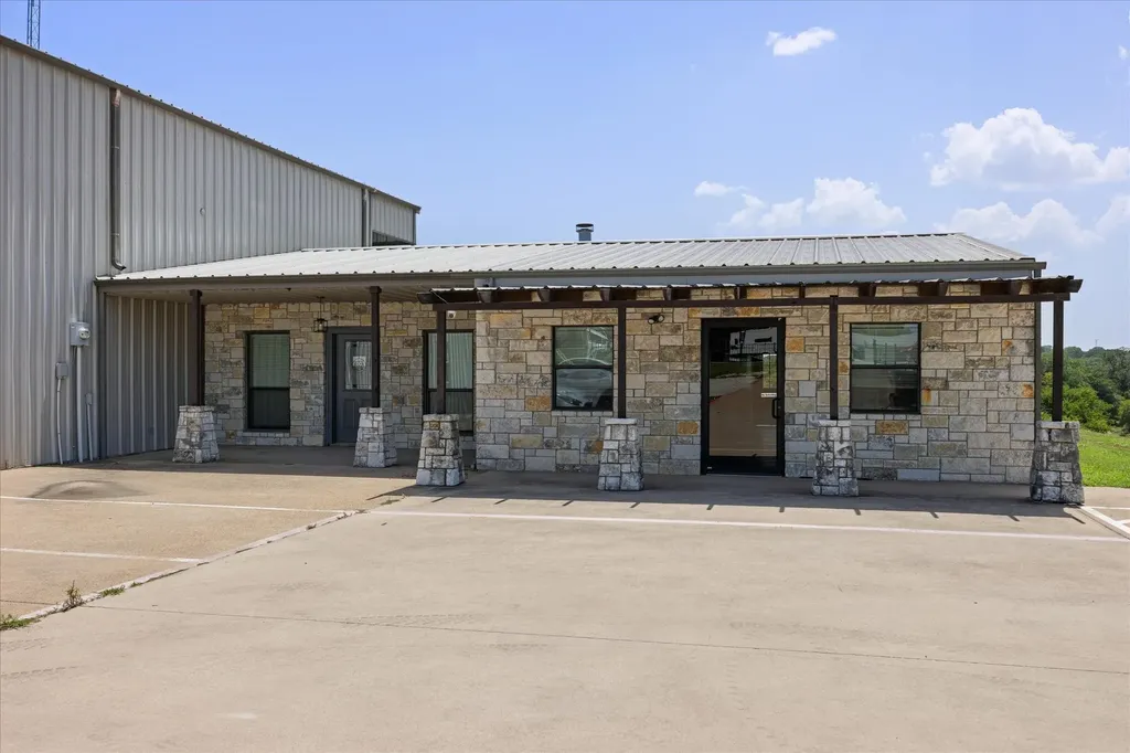 1050 S Graham Street Stephenville TX 76401