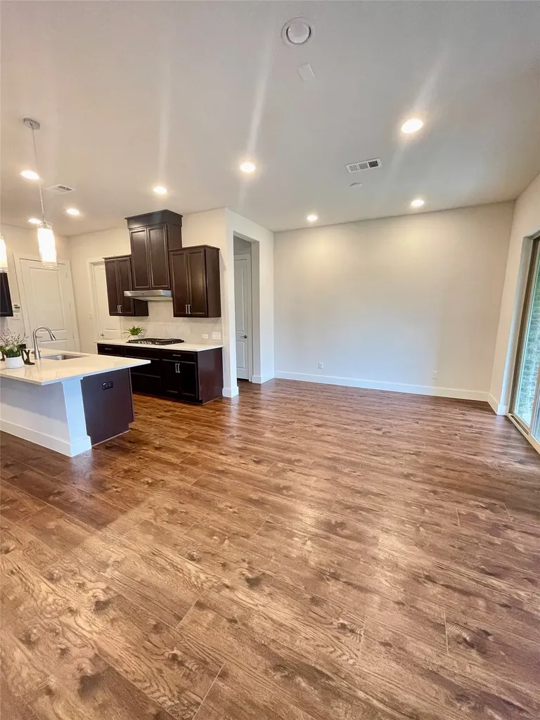 8312 Tuscarora Lane Dallas TX 75252