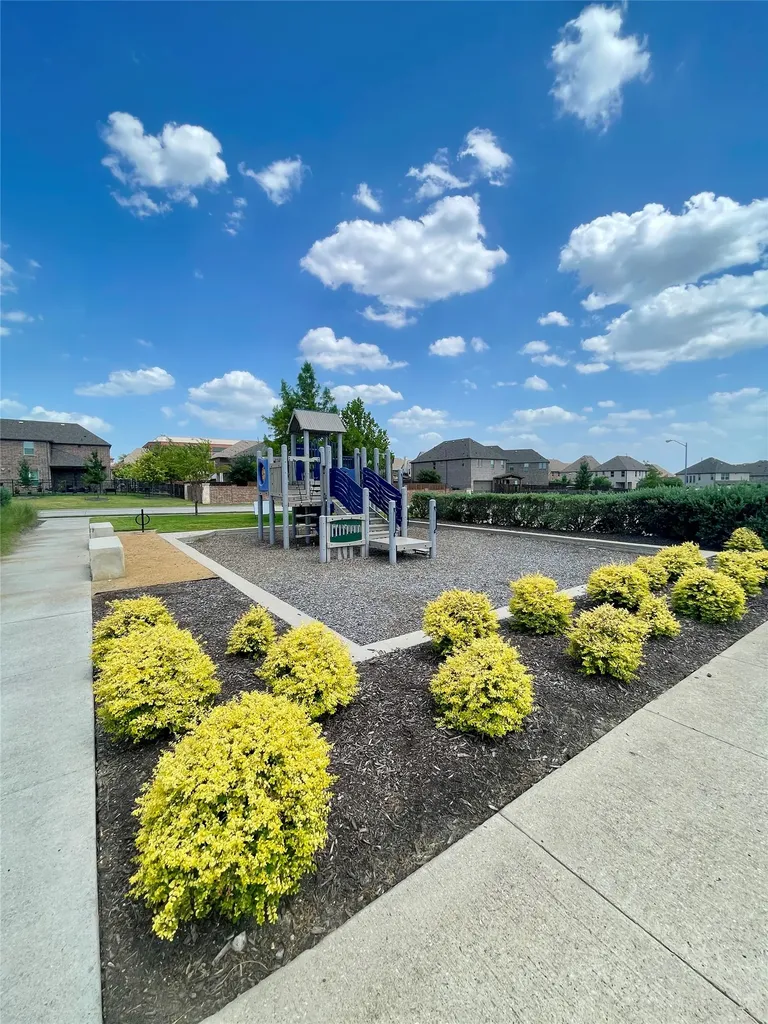 8312 Tuscarora Lane Dallas TX 75252