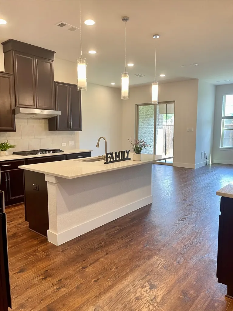 8312 Tuscarora Lane Dallas TX 75252