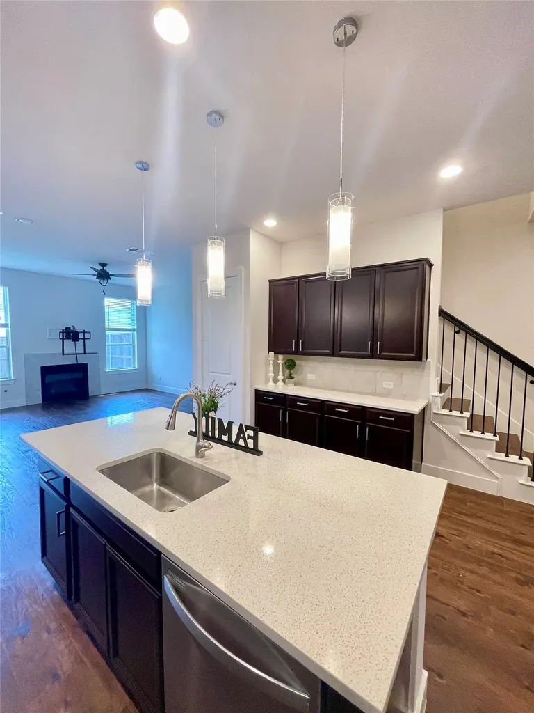8312 Tuscarora Lane Dallas TX 75252