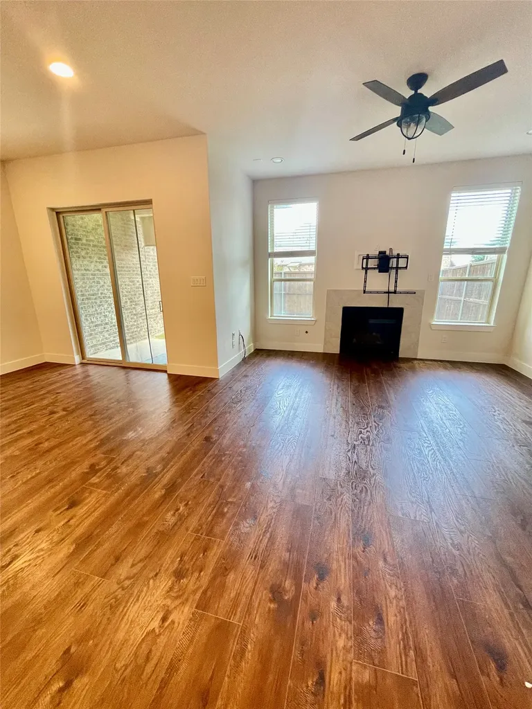 8312 Tuscarora Lane Dallas TX 75252