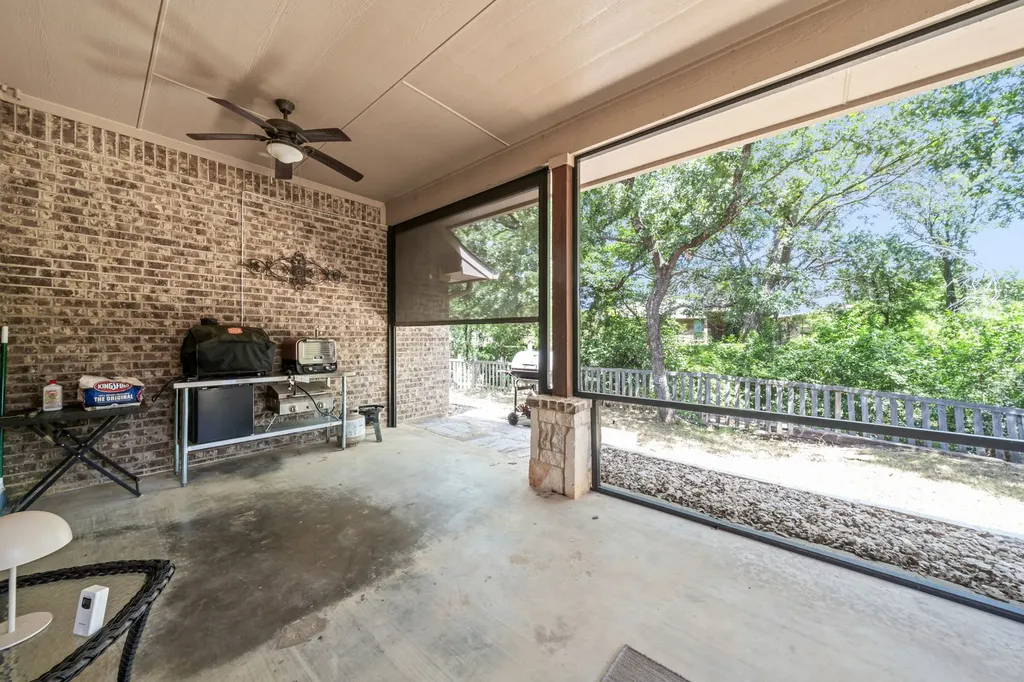 508 Oak Forest Court Kennedale TX 76060