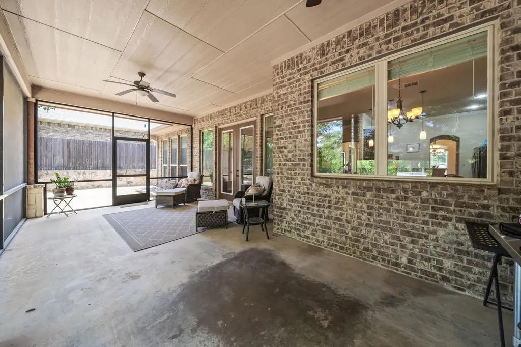 508 Oak Forest Court Kennedale TX 76060