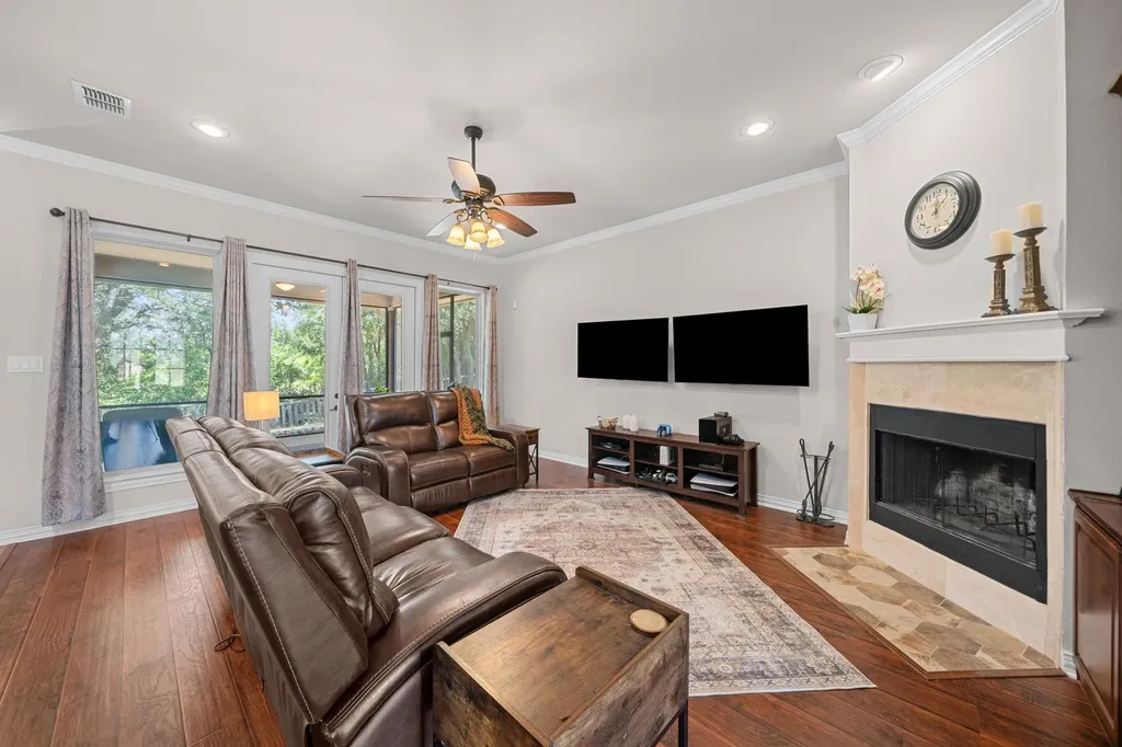 508 Oak Forest Court Kennedale TX 76060