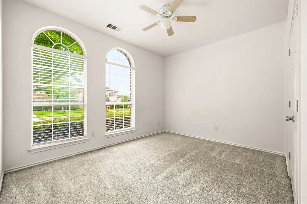 1138 Hampshire Lane Cedar Hill TX 75104