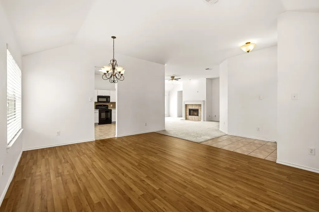 1138 Hampshire Lane Cedar Hill TX 75104