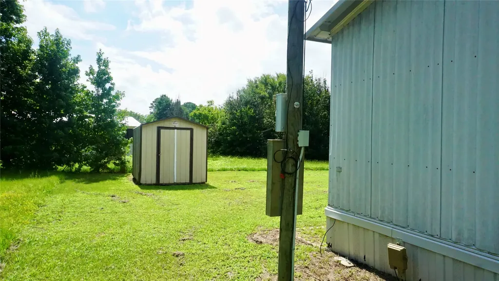 5227 Skyline Drive Chandler TX 75758