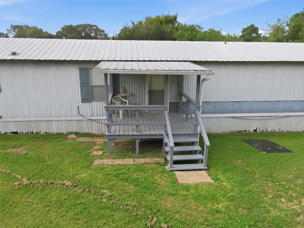 5227 Skyline Drive Chandler TX 75758