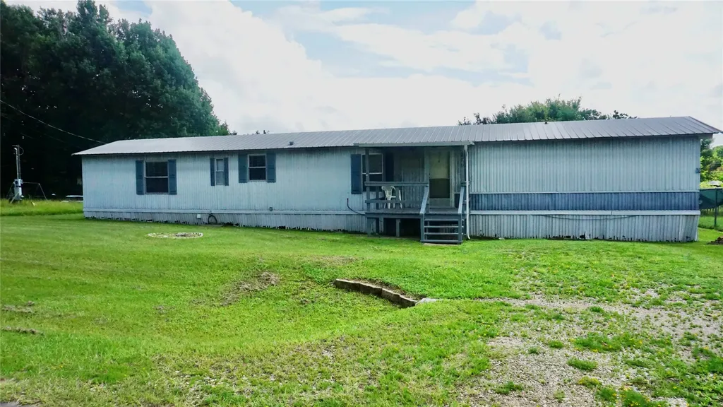 5227 Skyline Drive Chandler TX 75758