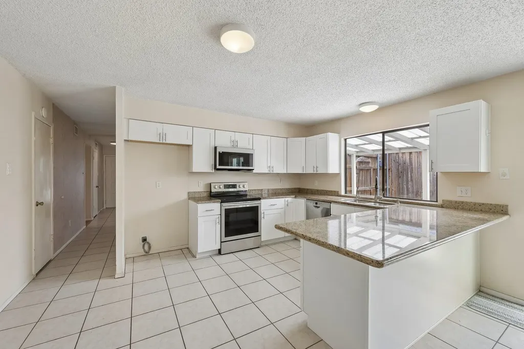 2604 Winding Creek Drive Carrollton TX 75007