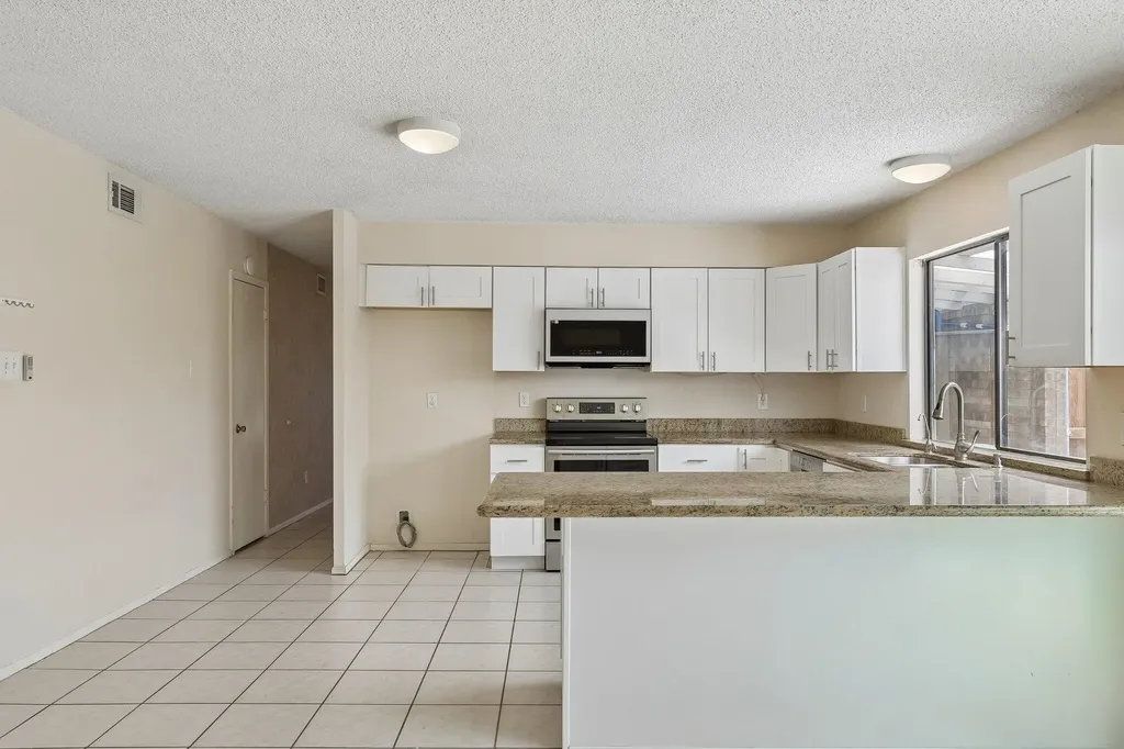 2604 Winding Creek Drive Carrollton TX 75007