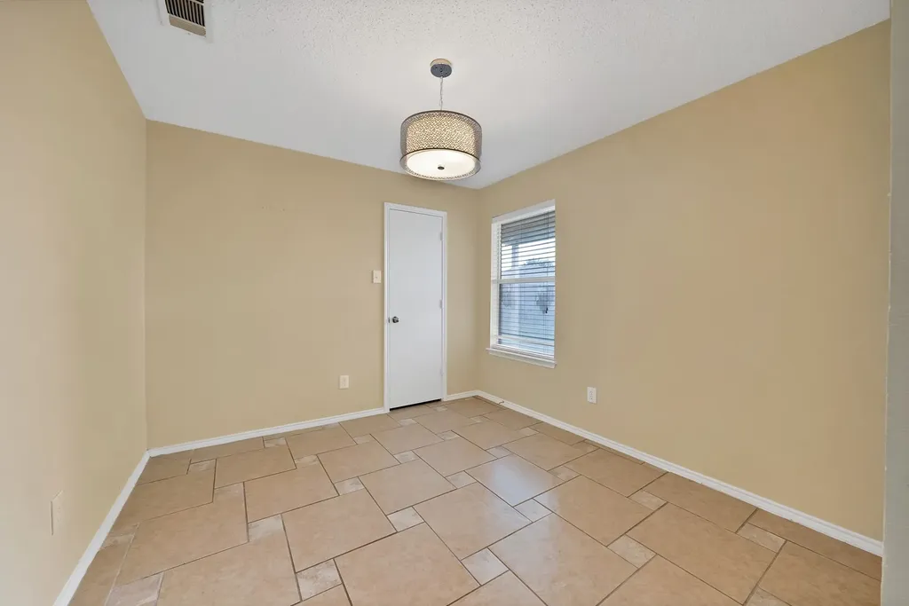 6711 Spur Ridge Court Arlington TX 76002