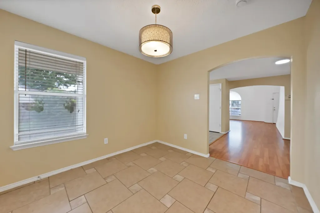 6711 Spur Ridge Court Arlington TX 76002