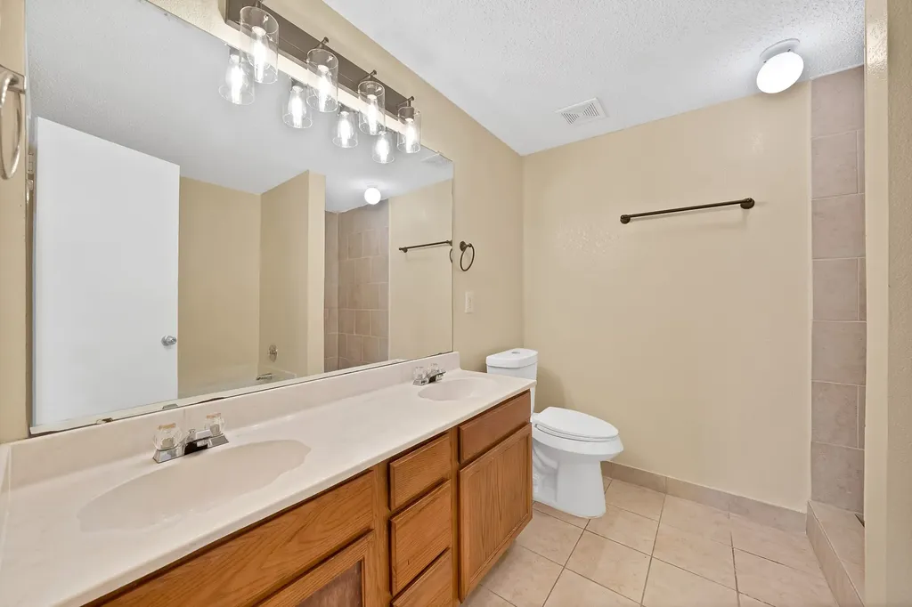 6711 Spur Ridge Court Arlington TX 76002