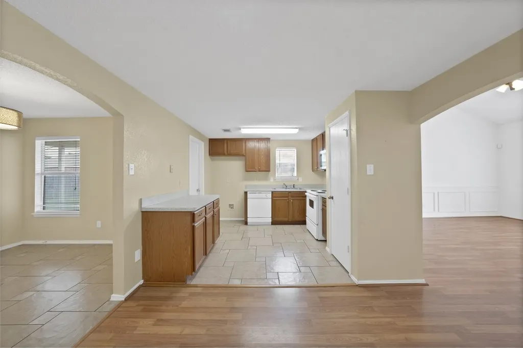 6711 Spur Ridge Court Arlington TX 76002