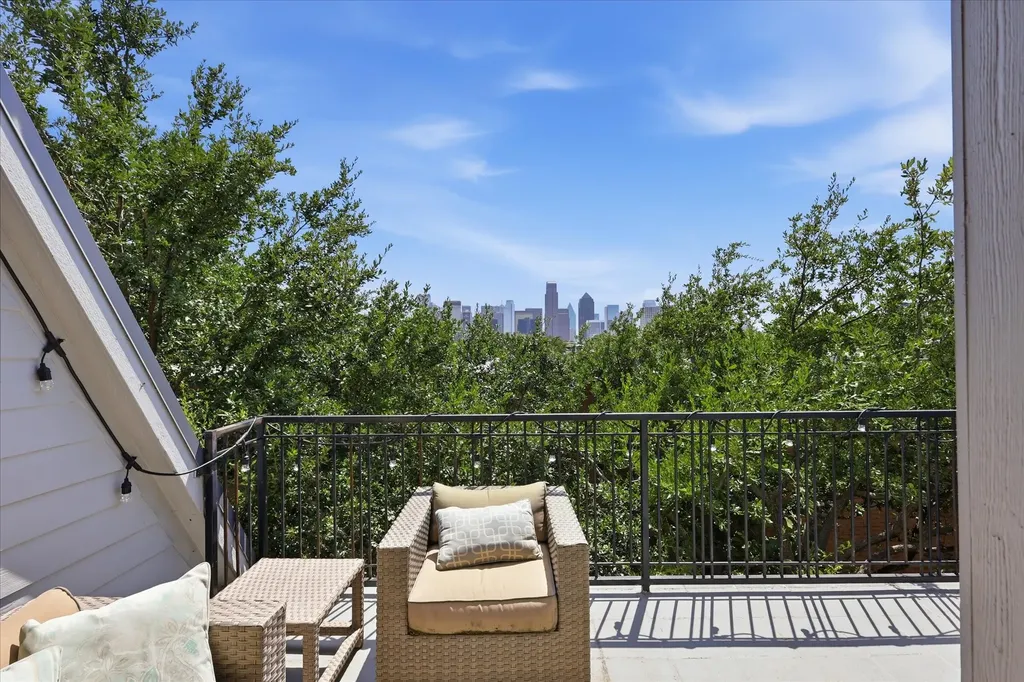 1500 Pecos Street Dallas TX 75204
