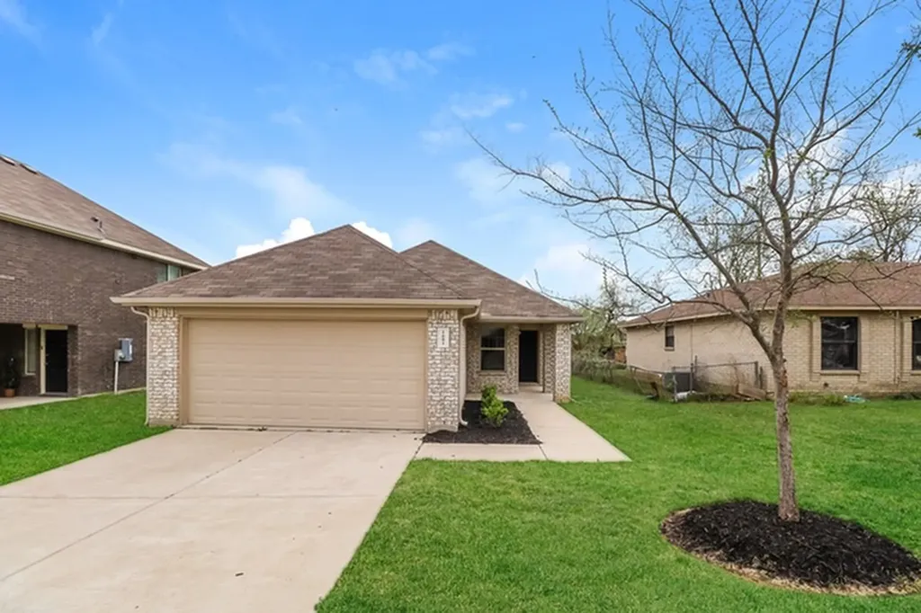 1601 Oriole Drive Ennis TX 75119