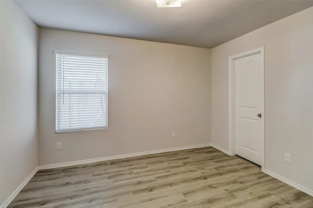 1601 Oriole Drive Ennis TX 75119