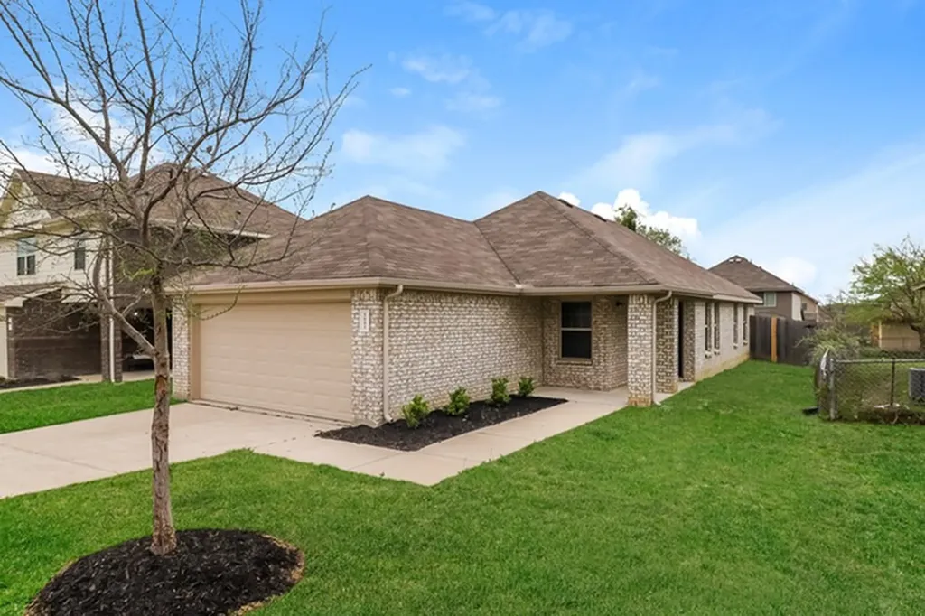 1601 Oriole Drive Ennis TX 75119