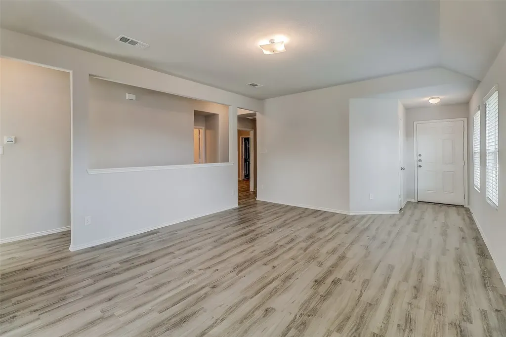 1601 Oriole Drive Ennis TX 75119