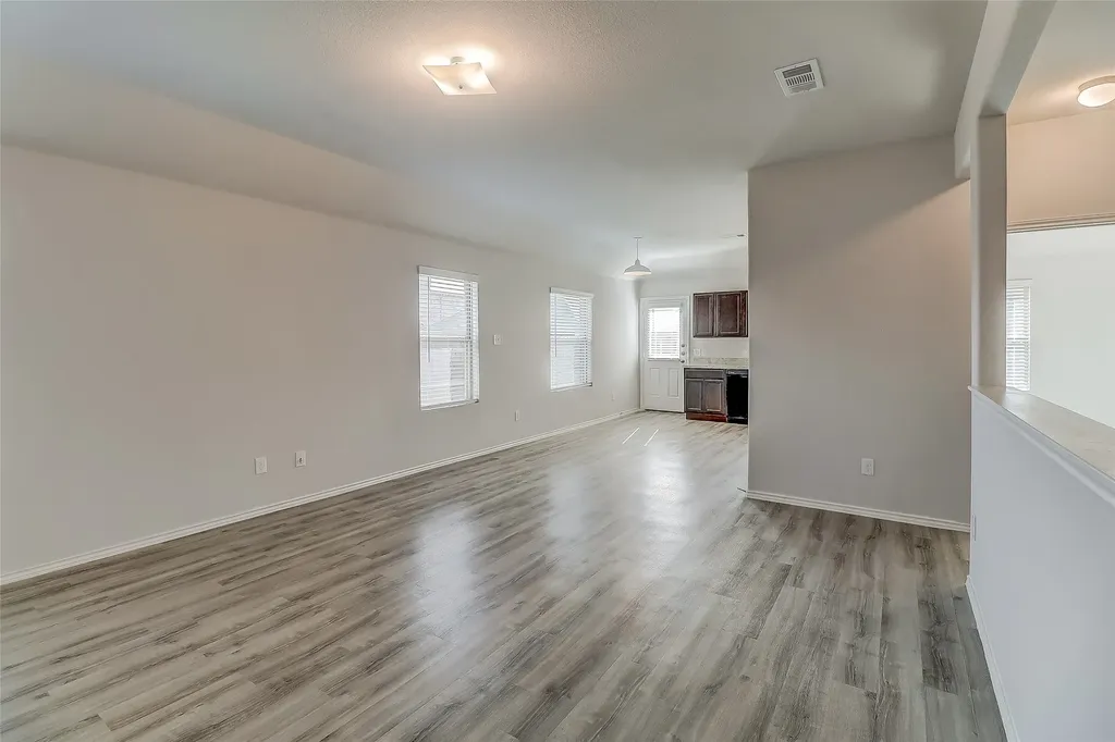 1601 Oriole Drive Ennis TX 75119
