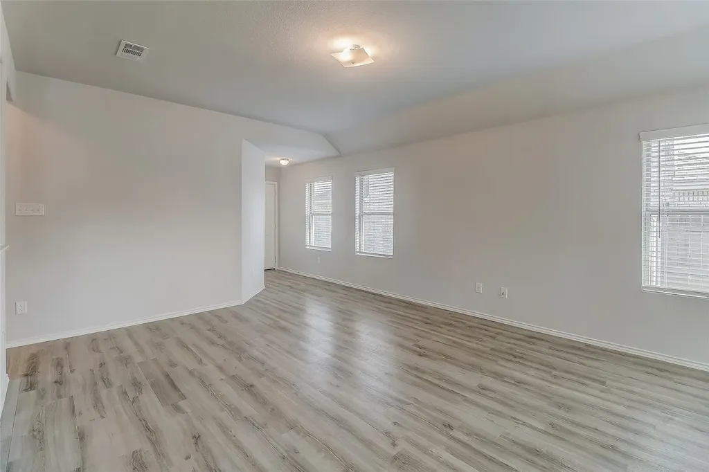1601 Oriole Drive Ennis TX 75119