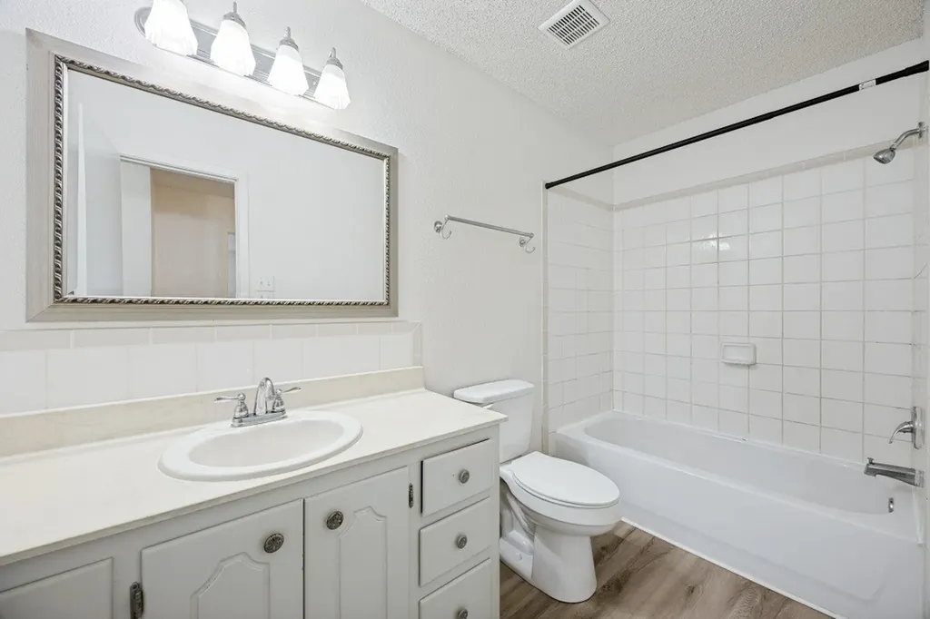 808 W Belden Street Sherman TX 75092