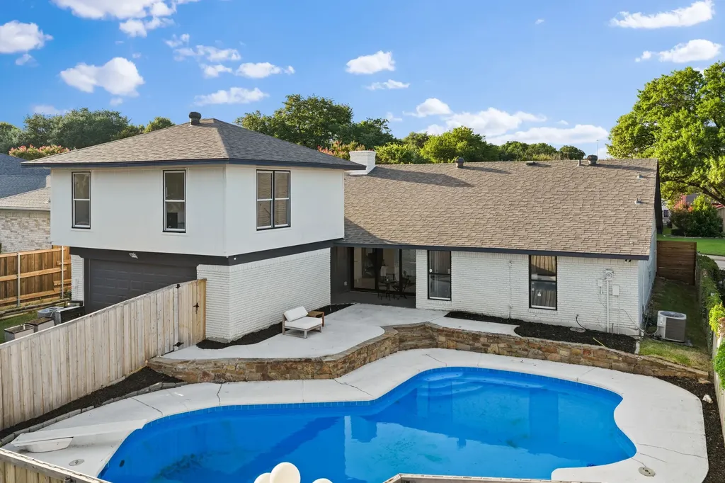 9648 Fallbrook Drive Dallas TX 75243