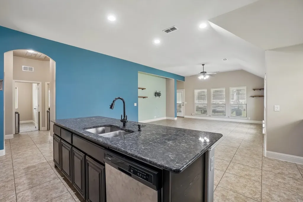 1075 Carpenter Court Lavon TX 75166