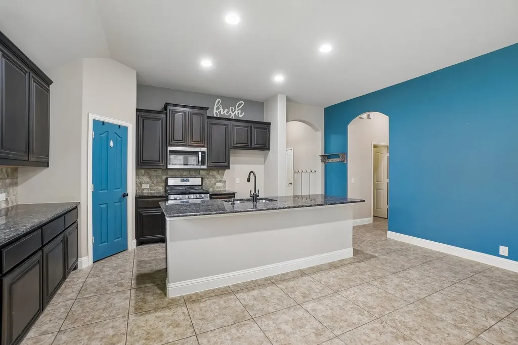 1075 Carpenter Court Lavon TX 75166