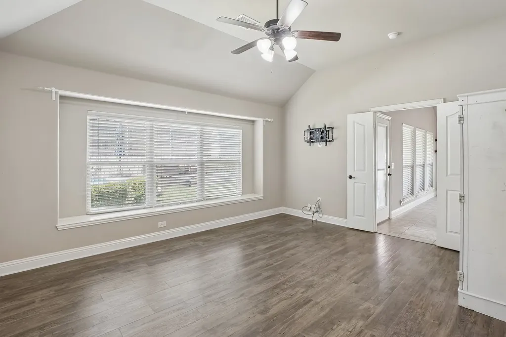 1075 Carpenter Court Lavon TX 75166