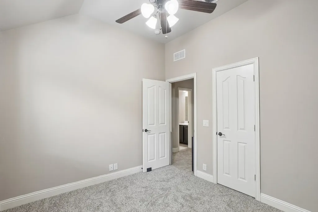1075 Carpenter Court Lavon TX 75166