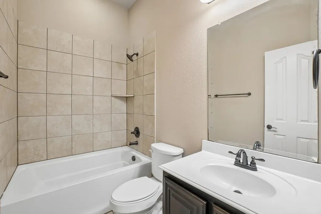 1075 Carpenter Court Lavon TX 75166