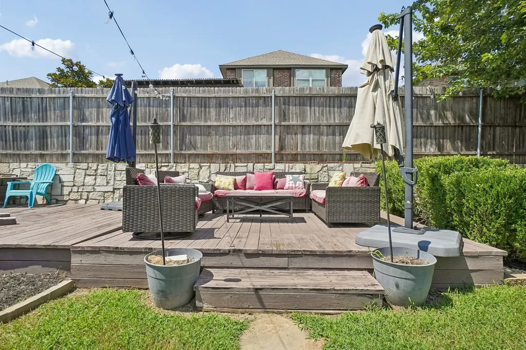 1075 Carpenter Court Lavon TX 75166