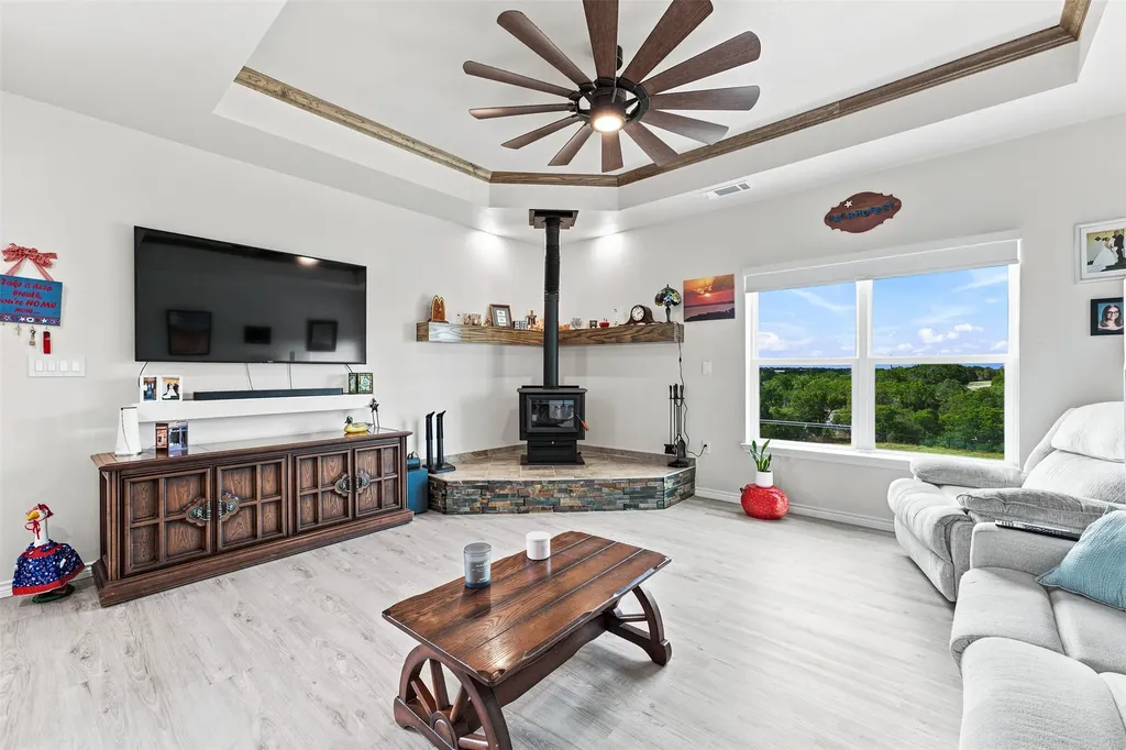 211 County Road 1511 Morgan TX 76671