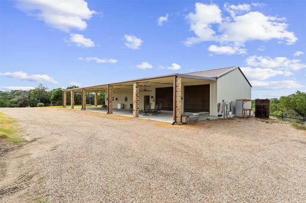 211 County Road 1511 Morgan TX 76671