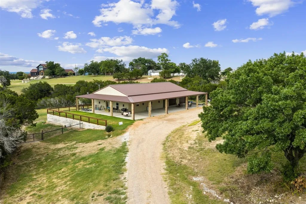 211 County Road 1511 Morgan TX 76671