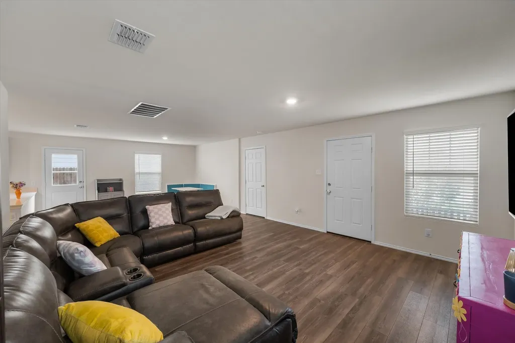 4144 Wintergreen Drive Forney TX 75126