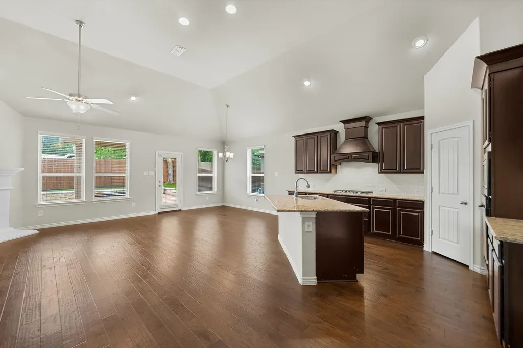 1012 Lake Sierra Way Little Elm TX 75068