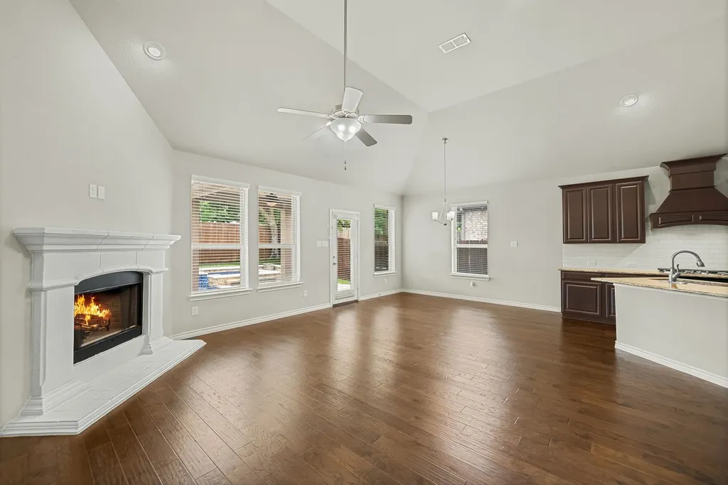 1012 Lake Sierra Way Little Elm TX 75068